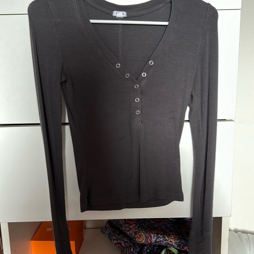 Garage button henley